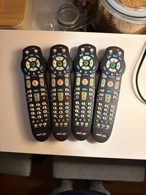 Lot of 4 Verizon FiOS TV P265 Universal Remote Controls